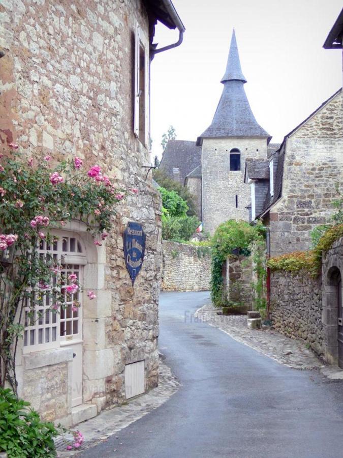 Отель Kamea Club La Gironie Turenne Экстерьер фото