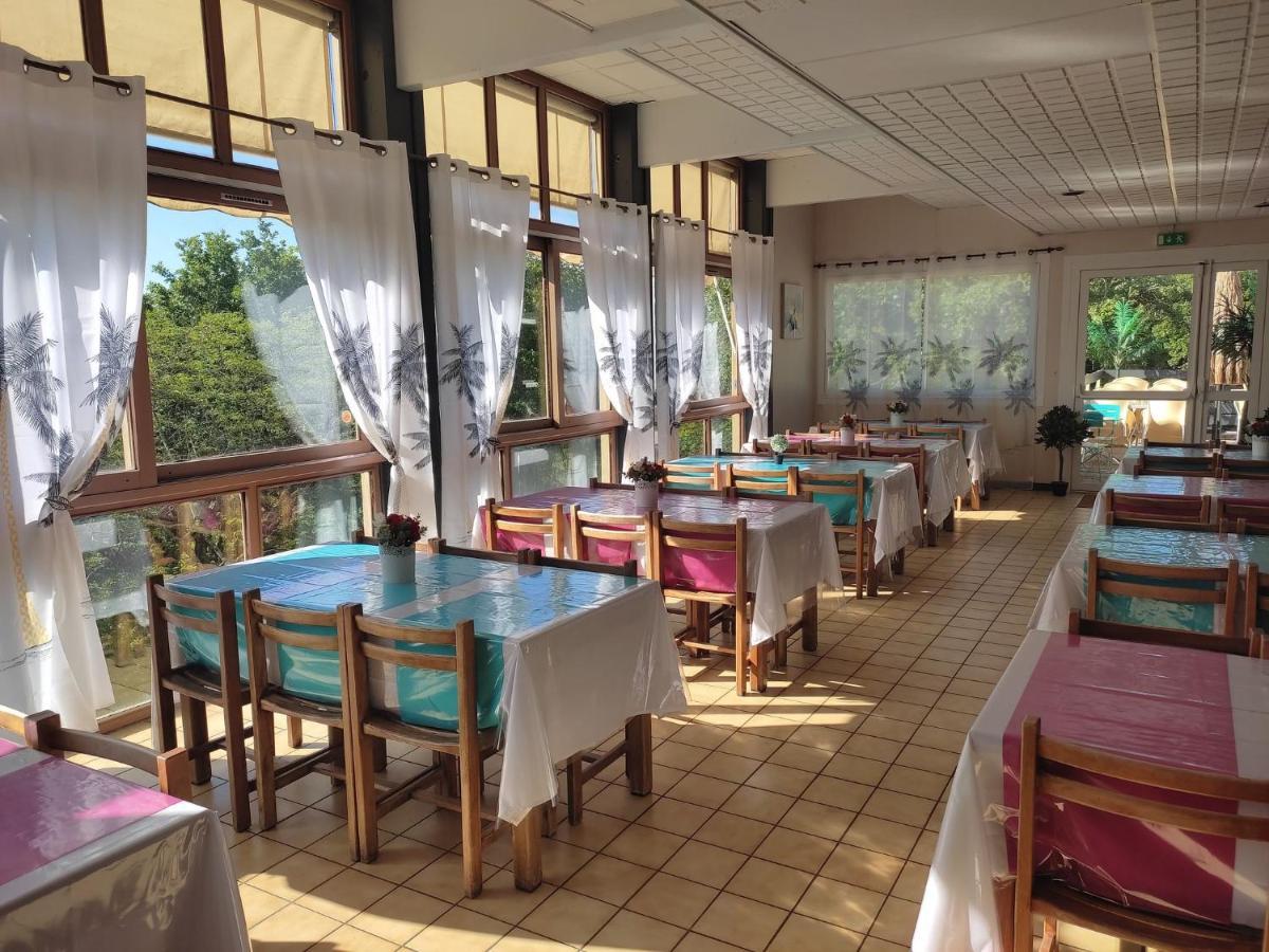 Отель Kamea Club La Gironie Turenne Экстерьер фото